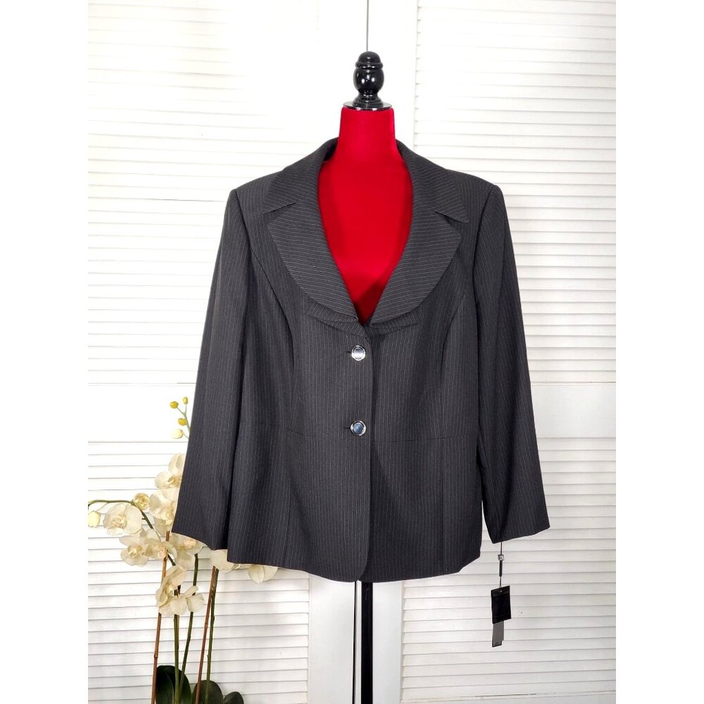 NWT Tahari Women's Black/White Striped Single-Breasted Blazer Sz 22W 1067